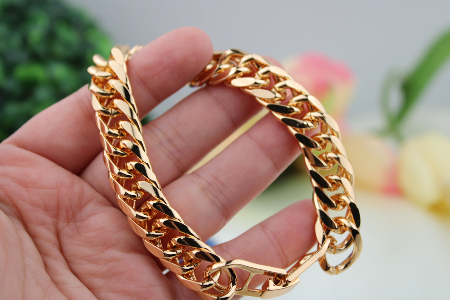 Men’s 18k Gold plated Bracelet 8.5” / pulsera para caballero baño en oro de 18k Alta calidad