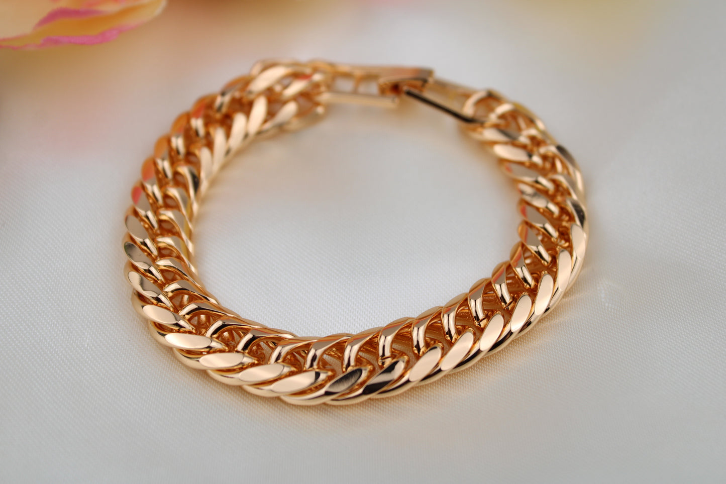 Men’s 18k Gold plated Bracelet 8.5” / pulsera para caballero baño en oro de 18k Alta calidad