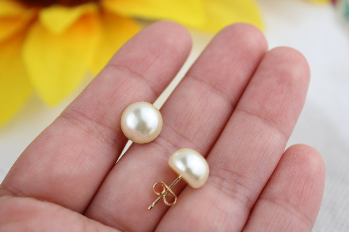 18k Gold filled earrings / aretes bañados en oro brasileño